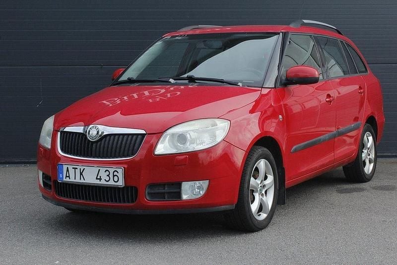Röd Begagnad 2010 Skoda Fabia Kombi | 24 900 kr (Bra pris) - Bild 1/4