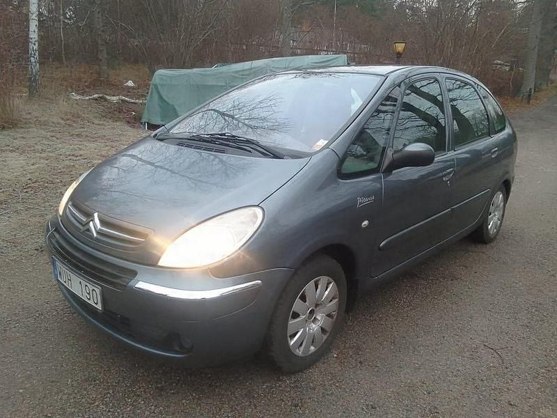 Silver Begagnad 2005 Citroën Xsara Picasso Minibuss | 18 900 kr - Bild 1/4