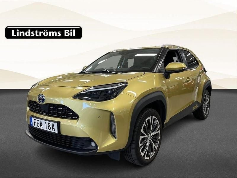 Gul Begagnad 2022 Toyota Yaris Cross Edition SUV | 299 000 kr (Marknadspris) - Bild 1/3