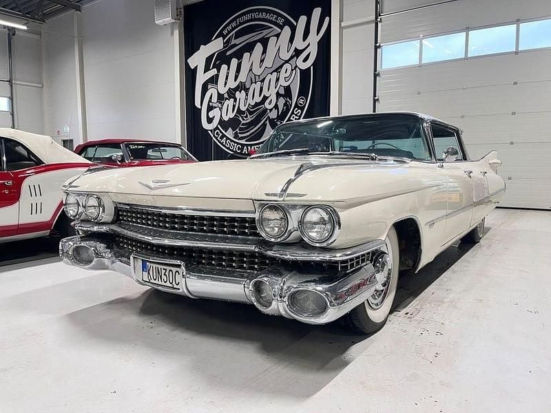 Vit Begagnad 1959 Cadillac Serie 62 Sedan | 329 000 kr - Bild 1/4