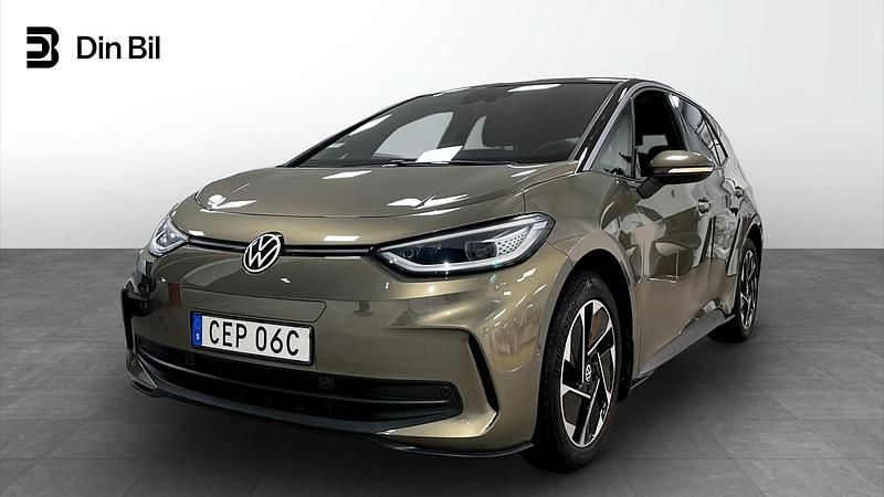 Begagnad VW ID.3 Pro Performance 239 kW (326 HK) 2024 Grön Halvkombi