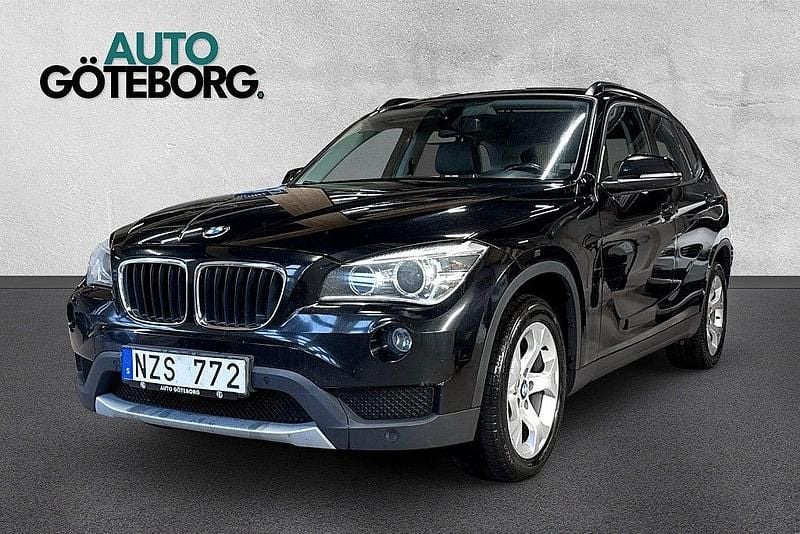 Svart Begagnad 2013 BMW X1 SUV | 89 900 kr (Bra pris) - Bild 1/4
