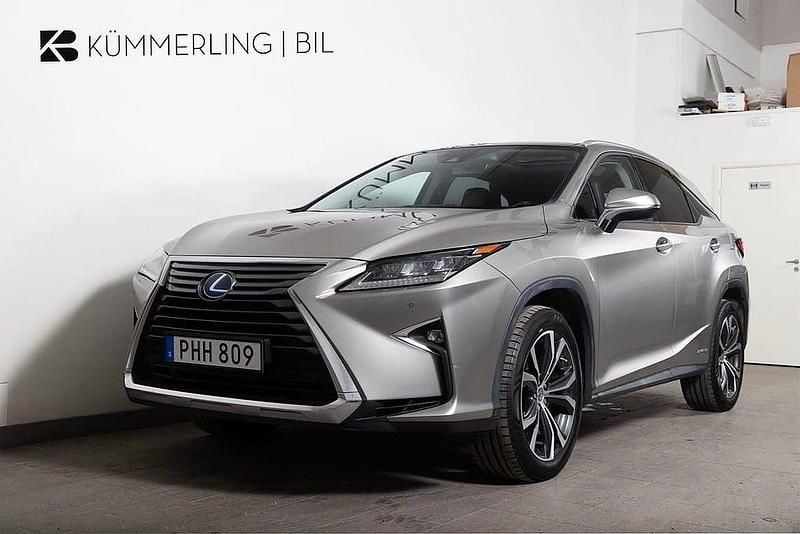 Ljusgrå Begagnad 2017 Lexus RX450h Executive Line SUV | 324 900 kr (Bra pris) - Bild 1/4