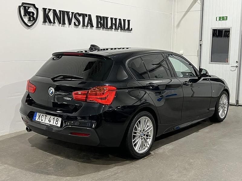 Begagnad BMW 118 M Sport 136 HK (100 kW) 2018 Svart Halvkombi