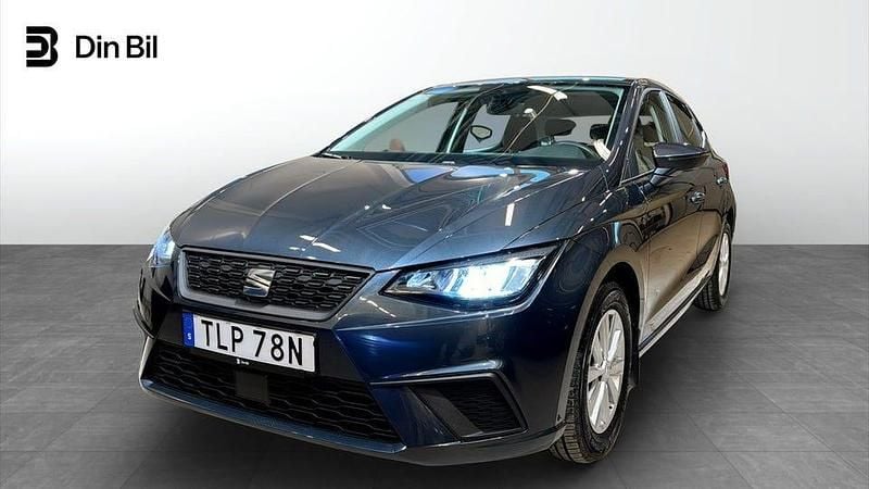 Mörkgrå Begagnad 2022 Seat Ibiza Style Halvkombi | 189 900 kr (Marknadspris) - Bild 1/4