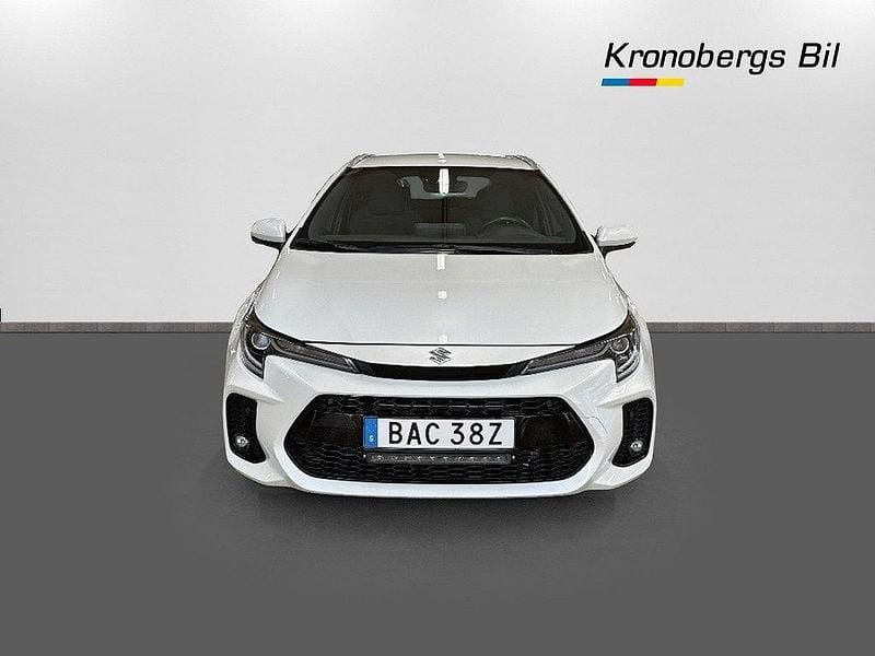 Begagnad Suzuki Swace 140 HK (102 kW) 2023 Vit metallic Kombi