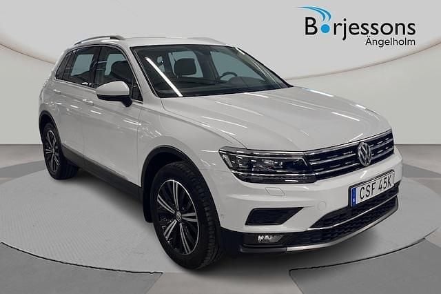 Vit Begagnad 2020 VW Tiguan Highline SUV | 249 000 kr (Bra pris) - Bild 1/4