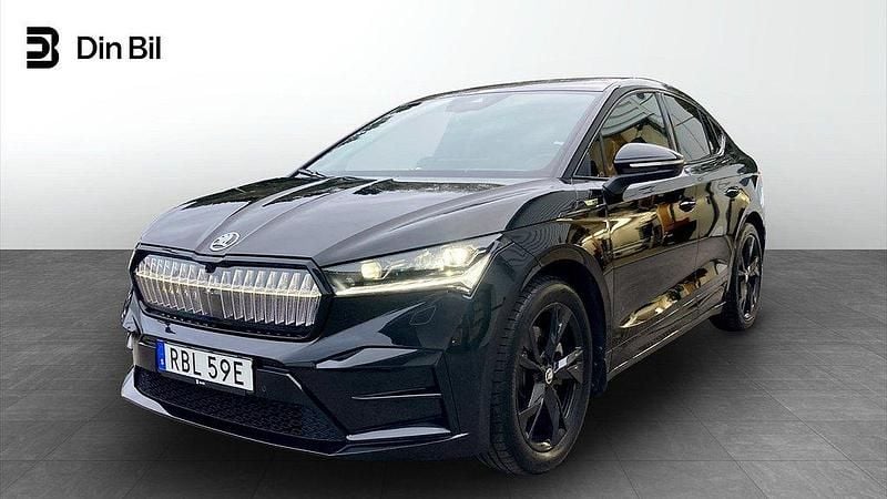 Svart (black magic metallic) Begagnad 2024 Skoda Enyaq iV RS SUV | 559 900 kr (Dyr) - Bild 1/4