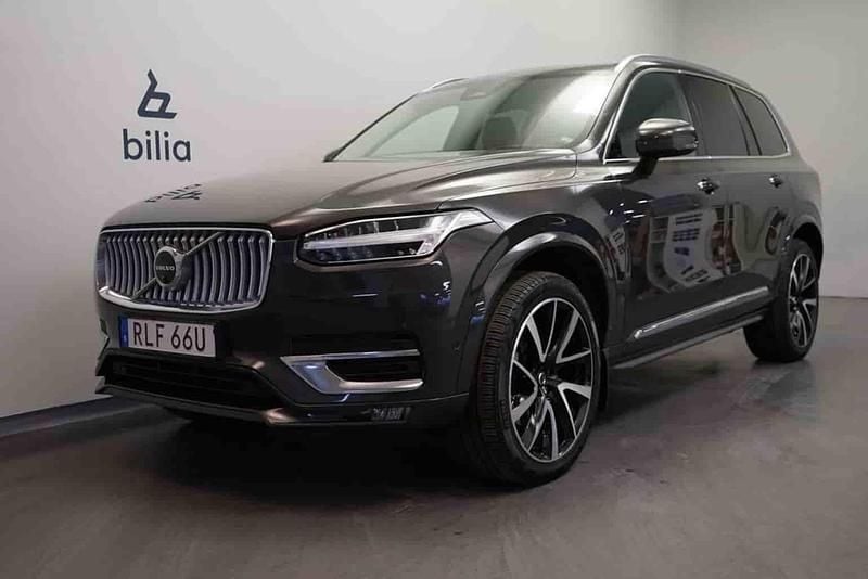 Grå Begagnad 2023 Volvo XC90 SUV | 579 500 kr (Marknadspris) - Bild 1/1