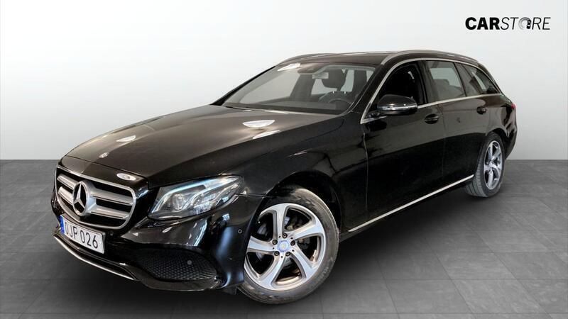 Svart (black) Begagnad 2017 Mercedes E220 Avantgarde Kombi | 219 900 kr (Superpris) - Bild 1/4