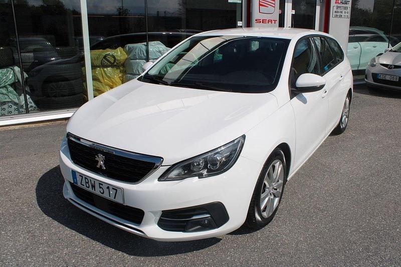 Vit Begagnad 2017 Peugeot 308 Active Kombi | 89 500 kr (Bra pris) - Bild 1/4