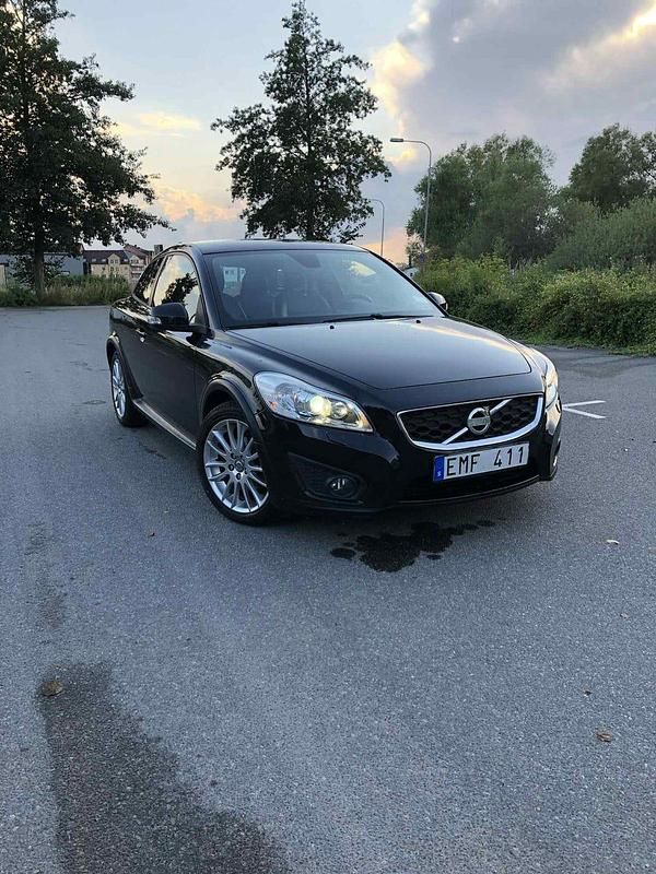 Begagnad 2010 Volvo C30 Halvkombi | 45 000 kr (Bra pris) - Bild 1/4