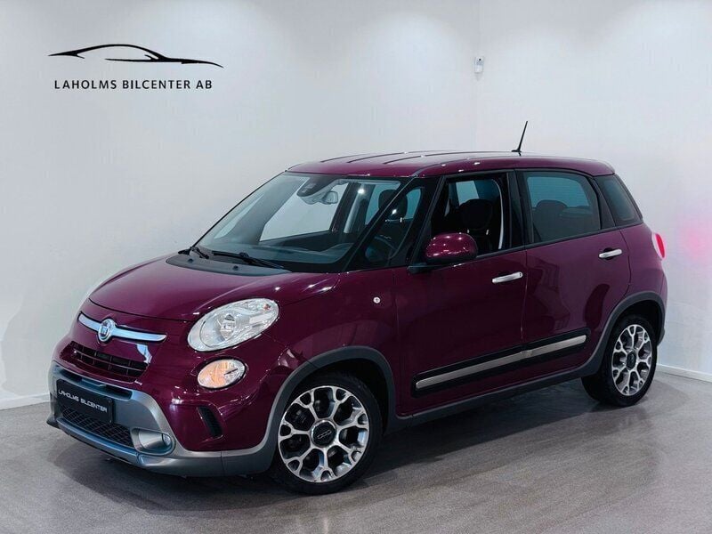 Röd Begagnad 2014 Fiat 500L Minibuss | 84 900 kr (Marknadspris) - Bild 1/4