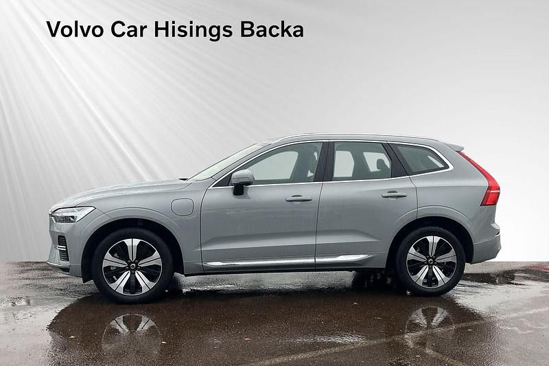 Begagnad Volvo XC60 Plus 355 HK (261 kW) 2024 Grå SUV