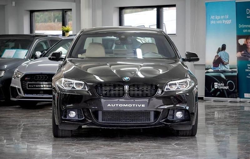 Begagnad BMW 550 M Sport 451 HK (331 kW) 2014 Svart Sedan