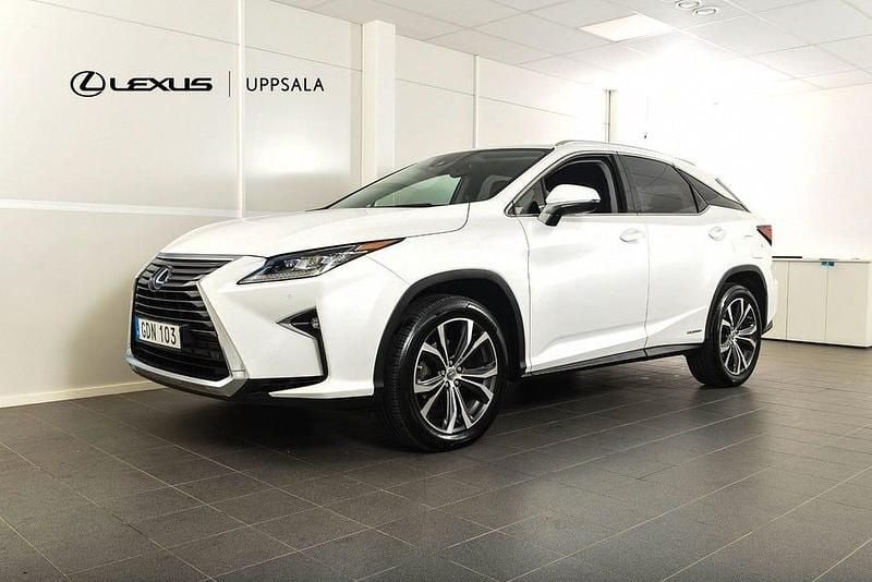Vit Begagnad 2016 Lexus RX450h SUV | 324 900 kr (Marknadspris) - Bild 1/4