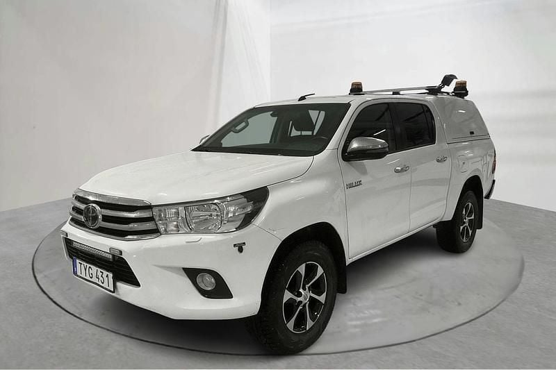 Vit Begagnad 2018 Toyota HiLux Pickup | 389 000 kr (Superpris) - Bild 1/4