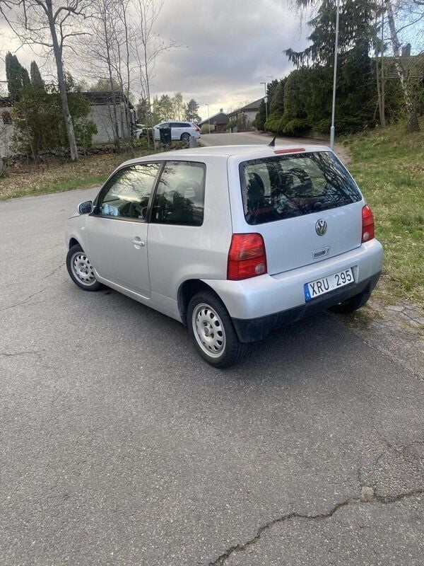 Silver Begagnad 2003 VW Lupo Halvkombi | 30 000 kr - Bild 1/4