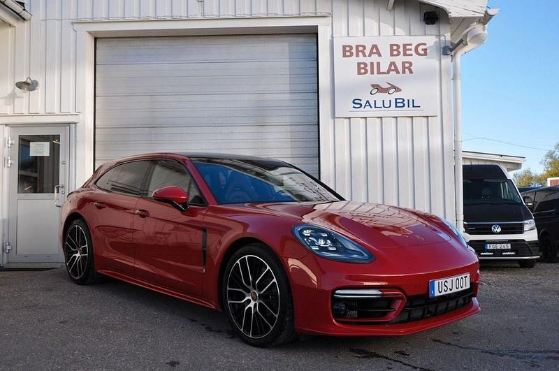 Röd Begagnad 2023 Porsche Panamera 4 Platinum Edition Sedan | 849 000 kr (Superpris) - Bild 1/4