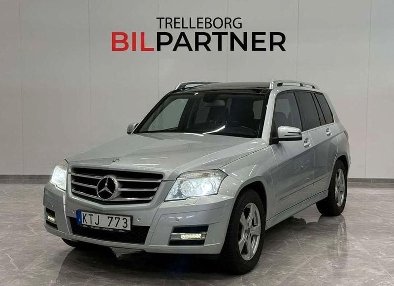 Silver Begagnad 2010 Mercedes GLK350 SUV | 109 900 kr (Bra pris) - Bild 1/4