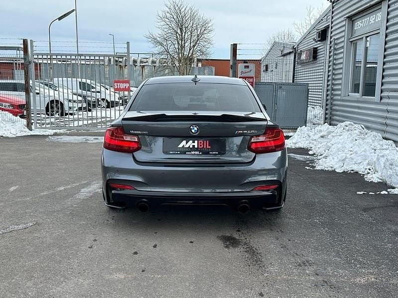 Begagnad BMW M240 M Sport 340 HK (250 kW) 2016 Grå