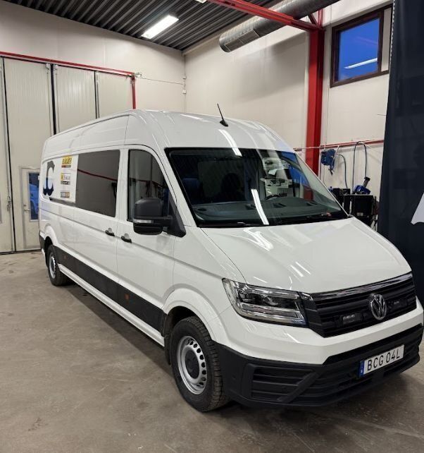 Vit Begagnad 2022 VW Crafter Van | 612 500 kr - Bild 1/4