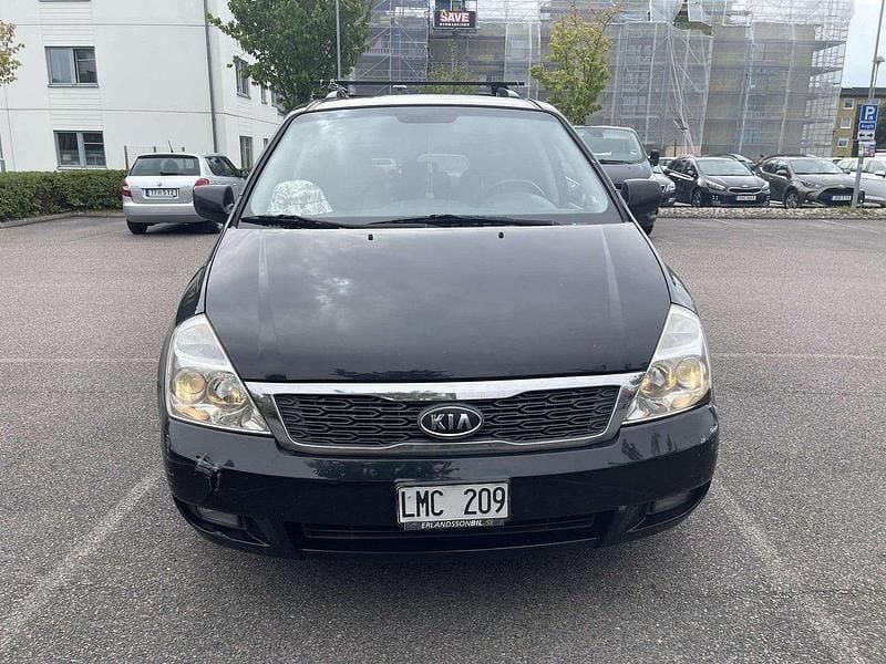Svart Begagnad 2010 Kia Carnival 4 Minibuss | 49 500 kr - Bild 1/4