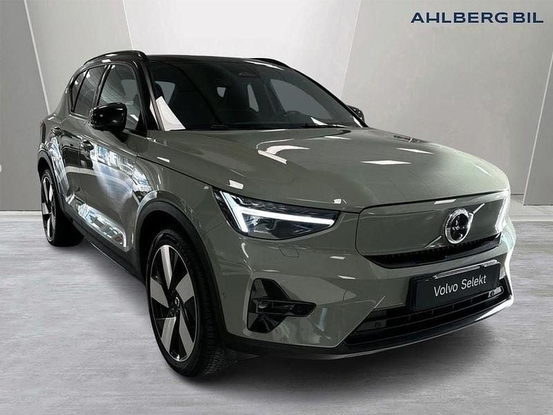 Grön Begagnad 2023 Volvo XC40 Ultimate SUV | 444 500 kr - Bild 1/3