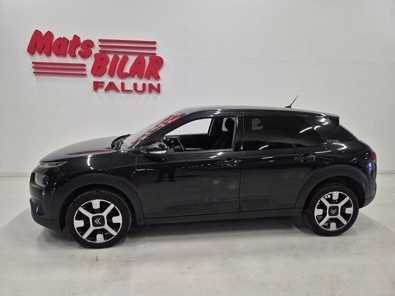 Svart Begagnad 2019 Citroën C4 Cactus PureTech Halvkombi | 119 900 kr (Lite dyr) - Bild 1/4