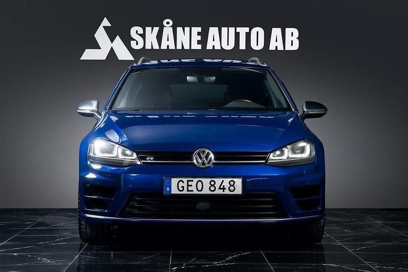 Begagnad VW Golf VII R 301 HK (221 kW) 2016 Blå Kombi