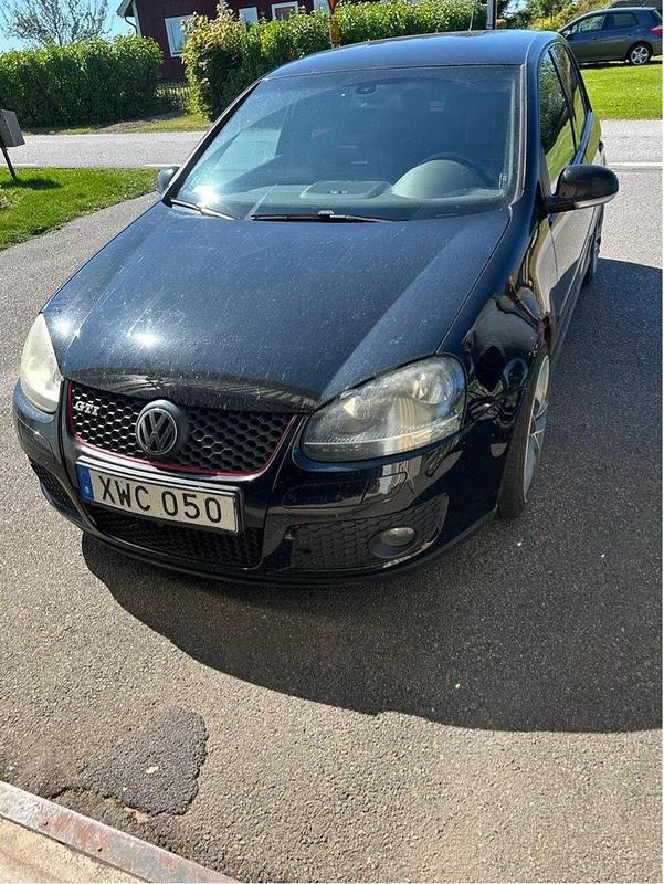 Svart Begagnad 2006 VW Golf V GTI Halvkombi | 25 000 kr (Bra pris) - Bild 1/4