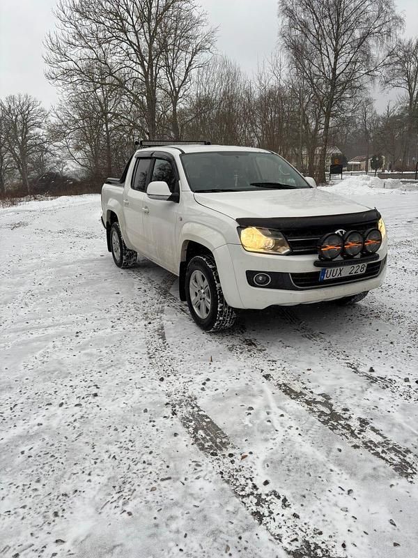 Begagnad 2011 VW Amarok Pickup | 105 000 kr (Marknadspris) - Bild 1/4