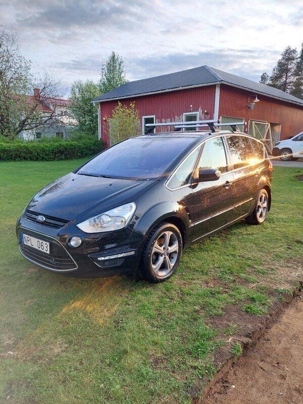 Svart Begagnad 2011 Ford S-MAX Business Edition Minibuss | 45 000 kr (Marknadspris) - Bild 1/2