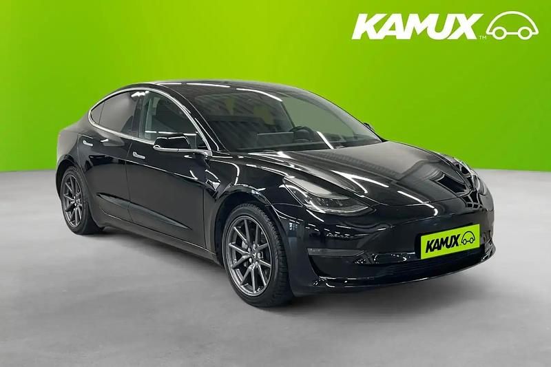 Svart Begagnad 2019 Tesla Model 3 Sedan | 209 800 kr (Bra pris) - Bild 1/4