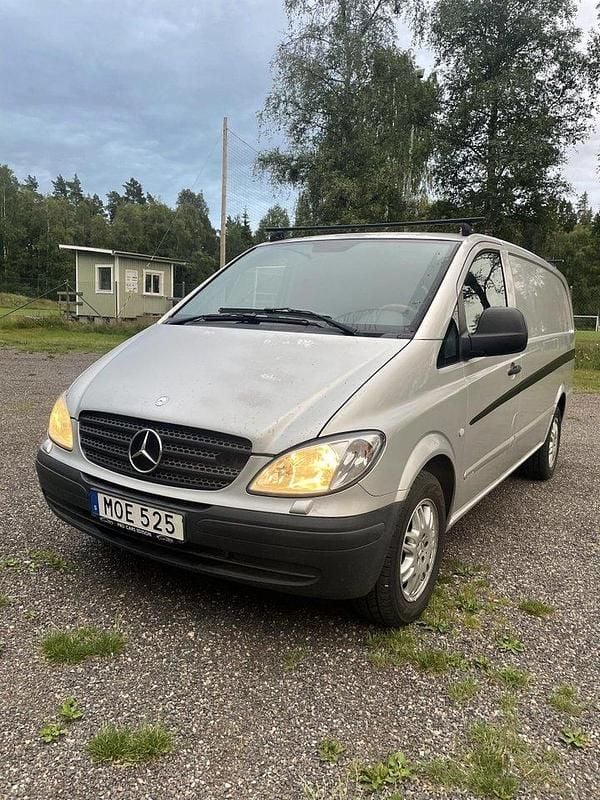 Silver Begagnad 2009 Mercedes Vito Minibuss | 54 900 kr (Bra pris) - Bild 1/4