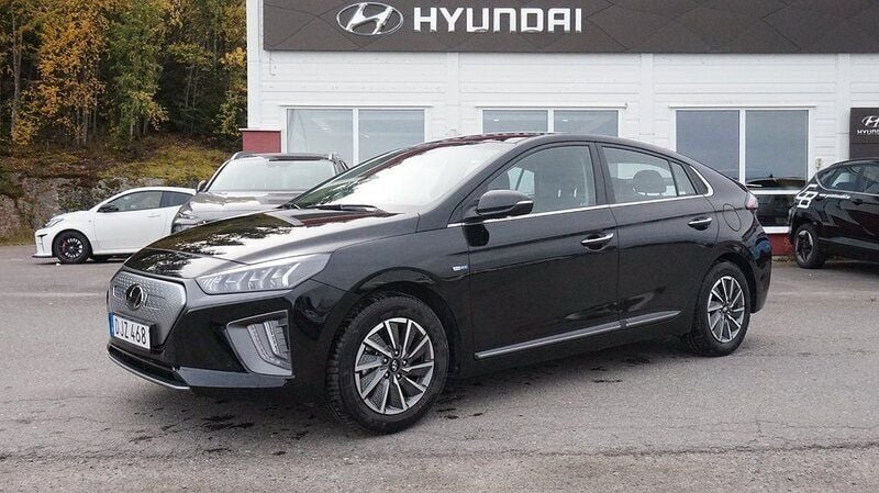 Svart Begagnad 2019 Hyundai Ioniq Premium Sedan | 289 500 kr - Bild 1/4