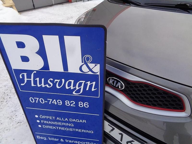 Begagnad Kia Picanto 70 HK (51 kW) 2014 Grå Halvkombi