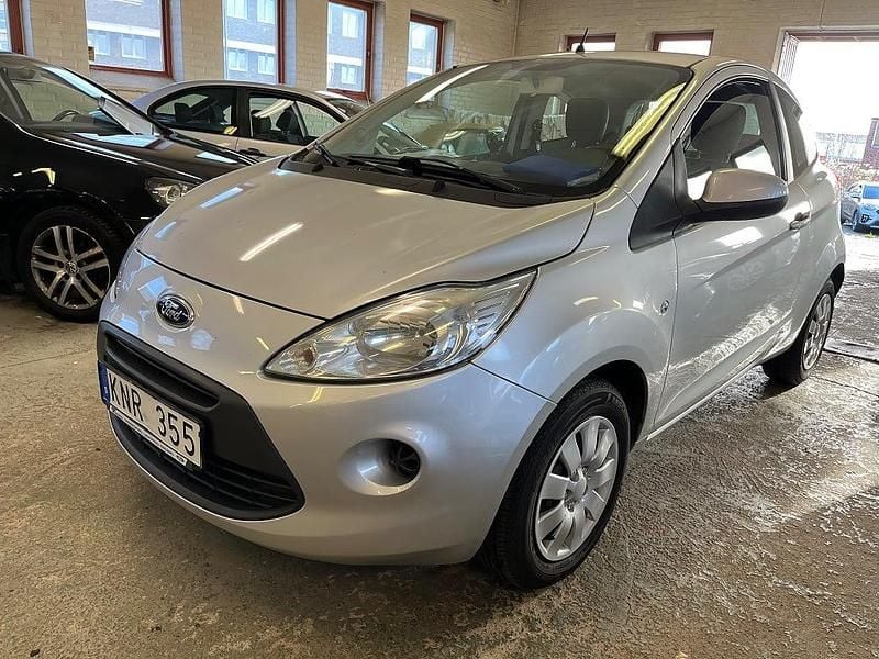 Grå Begagnad 2009 Ford Ka Trend Halvkombi | 34 500 kr (Lite dyr) - Bild 1/4