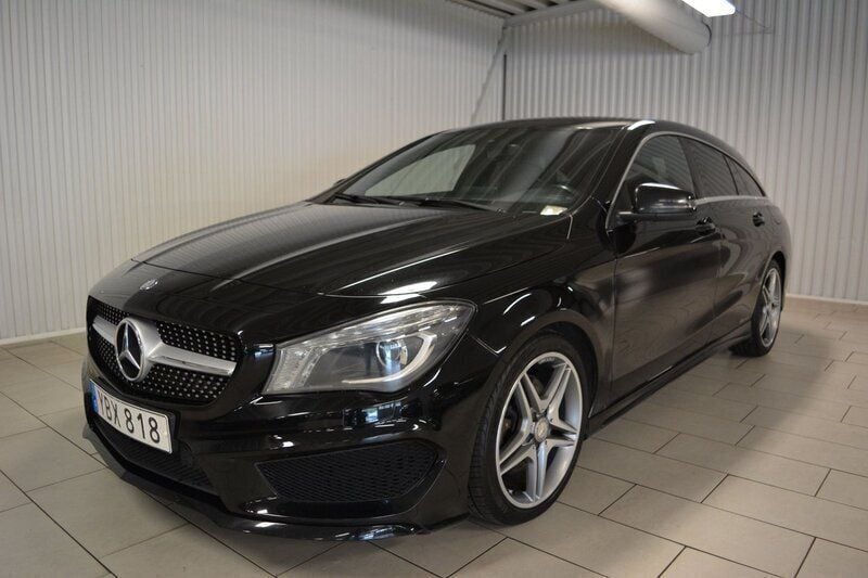 Svart Begagnad 2016 Mercedes CLA220 Shooting Brake AMG Kombi | 149 000 kr (Bra pris) - Bild 1/3