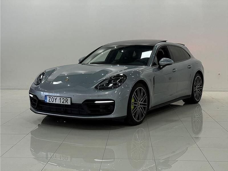 Silver Begagnad 2021 Porsche Panamera 4 Sport Turismo Sedan | 769 900 kr (Marknadspris) - Bild 1/4