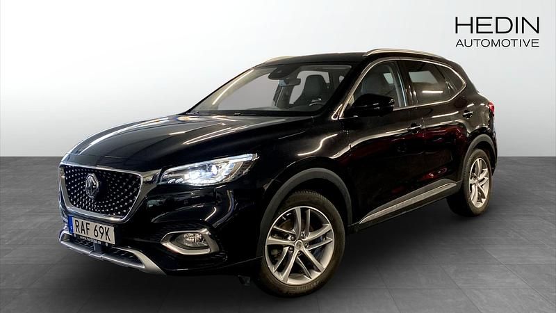 Svart (black) Begagnad 2022 MG EHS Luxury SUV | 239 900 kr (Marknadspris) - Bild 1/4