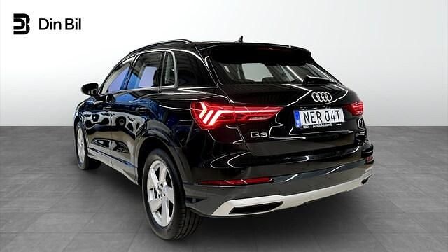 Begagnad Audi Q3 Advanced Plus 150 HK (110 kW) 2024 Svart SUV