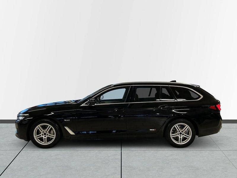 Begagnad BMW 530 292 HK (214 kW) 2022 Svart Kombi