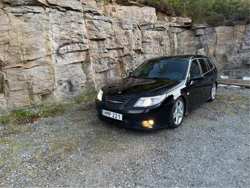 Svart Begagnad 2008 Saab 9-3 Kombi | 15 500 kr (Superpris) - Bild 1/4