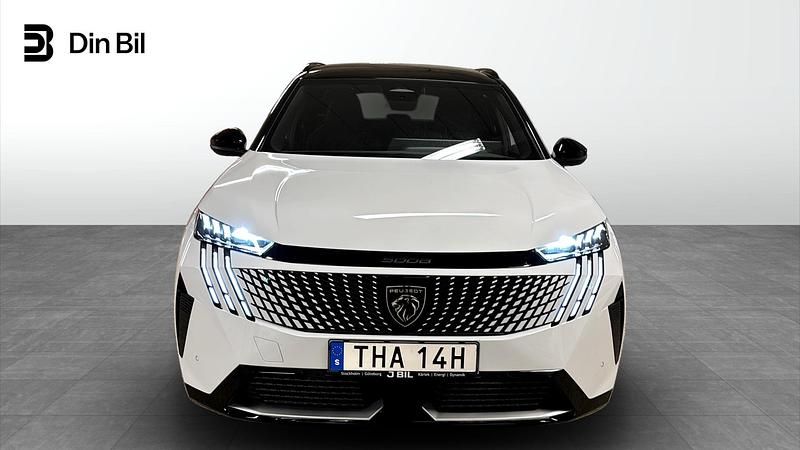 Begagnad Peugeot e-5008 2024 Vit SUV