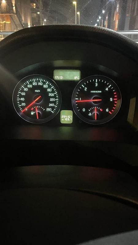 Begagnad 2010 Volvo V50 Kombi | 38 000 kr (Dyr) - Bild 1/4