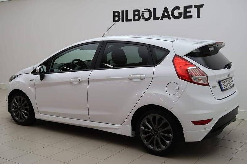 Begagnad Ford Fiesta ST-Line 101 HK (74 kW) 2016 Vit