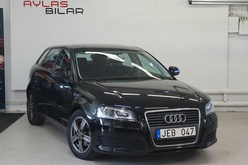 Svart Begagnad 2009 Audi A3 Sportback Attraction Halvkombi | 74 900 kr (Marknadspris) - Bild 1/4