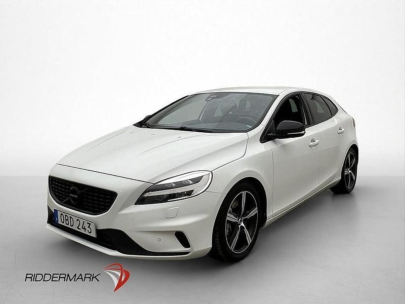 Begagnad Volvo V40 R-Design 120 HK (88 kW) 2016 Vit Halvkombi
