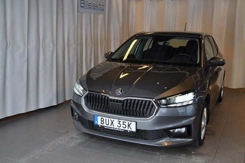 Begagnad Skoda Fabia 110 HK (80 kW) 2022 Grå Halvkombi